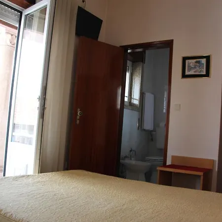 Szálloda Quasar Pedroucos (Porto)